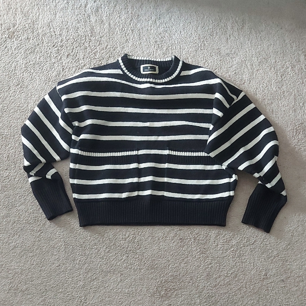 🦋 3/$30 Roberta Biagi stripped black/white sweater
